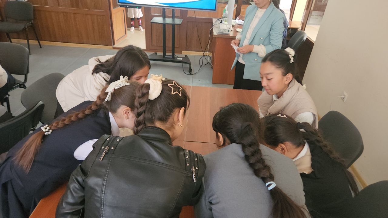 "Dunyoni tinchlik va ezgulikka ilhomlantiramiz" shiori ostida zakovat intellektual oʻyini