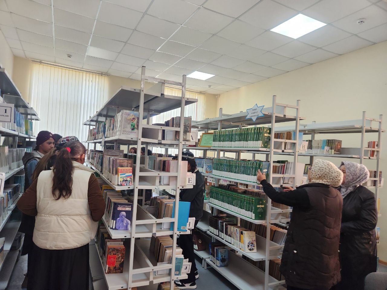 "INFOLIB OʻZBEKISTON 2025" XIV MILLIY AXBOROT-KUTUBXONA HAFTALIGI DAVOM ETMOQDA - 2-KUN QIZIQARLI EKSKURSIYALAR 60-125-maktablar